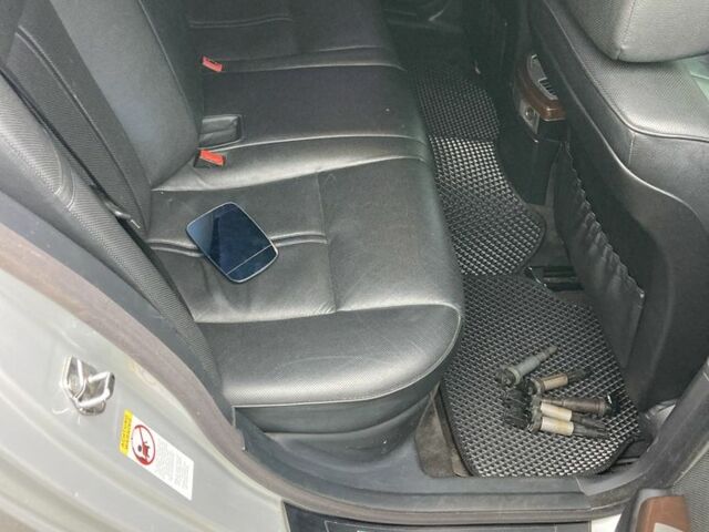 Серый БМВ 7 Серия, объемом двигателя 3 л и пробегом 391 тыс. км за 3600 $, фото 4 на Automoto.ua