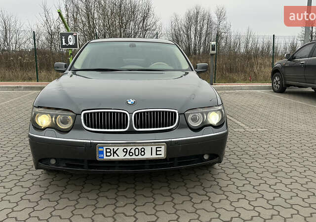 Серый БМВ 7 Серия, объемом двигателя 2.99 л и пробегом 311 тыс. км за 5500 $, фото 15 на Automoto.ua
