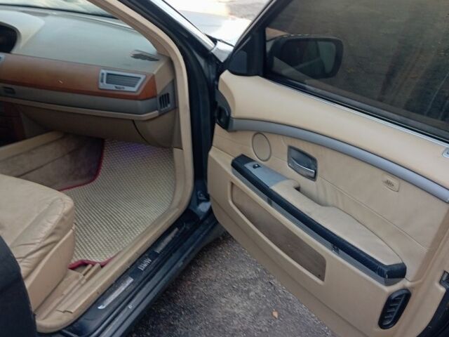 Серый БМВ 7 Серия, объемом двигателя 3 л и пробегом 320 тыс. км за 6200 $, фото 4 на Automoto.ua