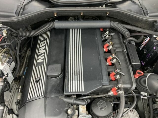 Серый БМВ 7 Серия, объемом двигателя 3 л и пробегом 391 тыс. км за 3600 $, фото 5 на Automoto.ua