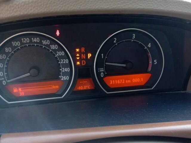 Серый БМВ 7 Серия, объемом двигателя 3 л и пробегом 320 тыс. км за 6200 $, фото 16 на Automoto.ua