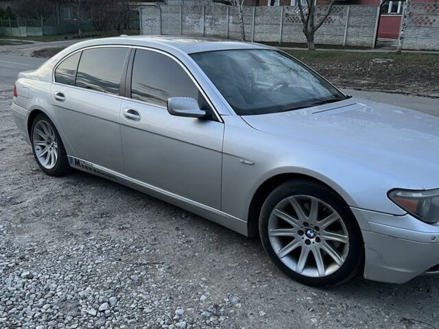 Серый БМВ 7 Серия, объемом двигателя 4.4 л и пробегом 330 тыс. км за 8500 $, фото 2 на Automoto.ua