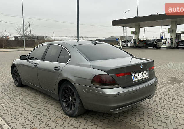 Серый БМВ 7 Серия, объемом двигателя 2.99 л и пробегом 311 тыс. км за 5500 $, фото 6 на Automoto.ua