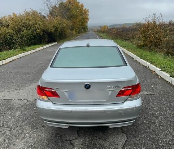 Серый БМВ 7 Серия, объемом двигателя 4 л и пробегом 327 тыс. км за 8300 $, фото 7 на Automoto.ua