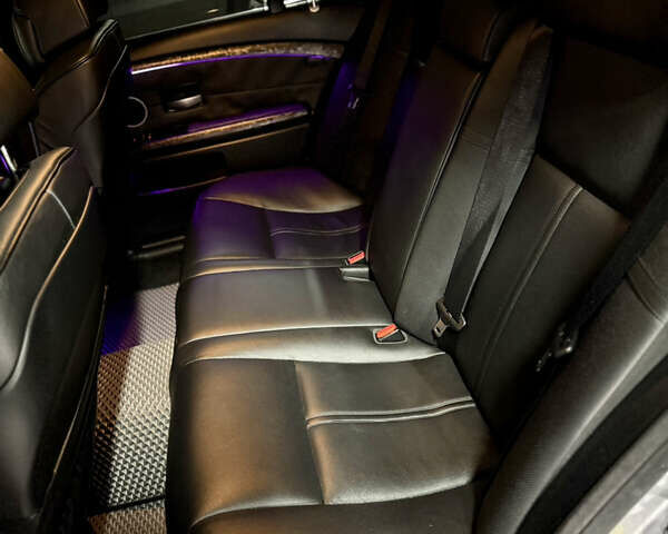 Сірий БМВ 7 Серія, об'ємом двигуна 4 л та пробігом 391 тис. км за 7500 $, фото 14 на Automoto.ua