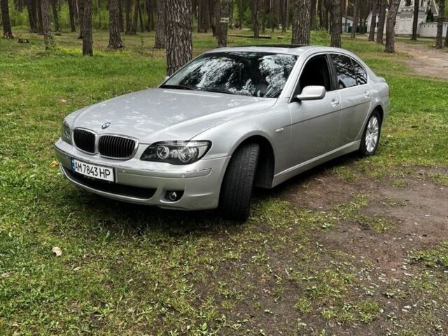 Серый БМВ 7 Серия, объемом двигателя 3 л и пробегом 258 тыс. км за 13700 $, фото 4 на Automoto.ua