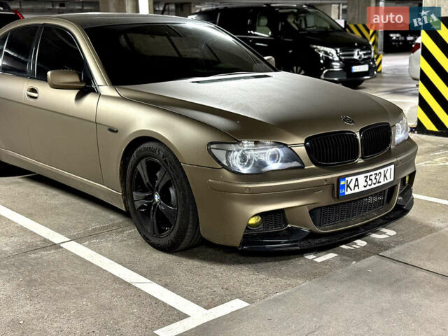 Сірий БМВ 7 Серія, об'ємом двигуна 4 л та пробігом 391 тис. км за 7500 $, фото 1 на Automoto.ua