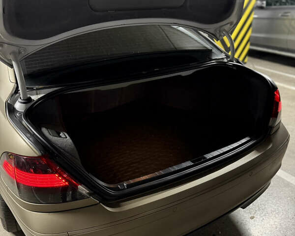 Сірий БМВ 7 Серія, об'ємом двигуна 4 л та пробігом 391 тис. км за 7500 $, фото 5 на Automoto.ua