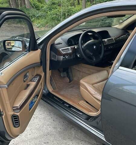 Серый БМВ 7 Серия, объемом двигателя 3 л и пробегом 323 тыс. км за 10300 $, фото 30 на Automoto.ua