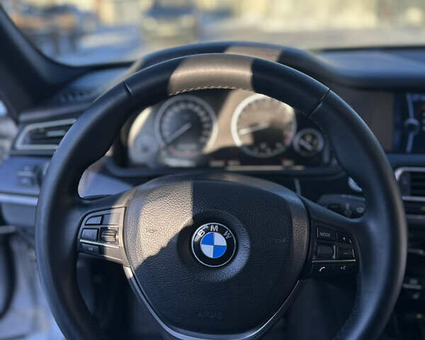 Сірий БМВ 7 Серія, об'ємом двигуна 3 л та пробігом 344 тис. км за 13900 $, фото 13 на Automoto.ua