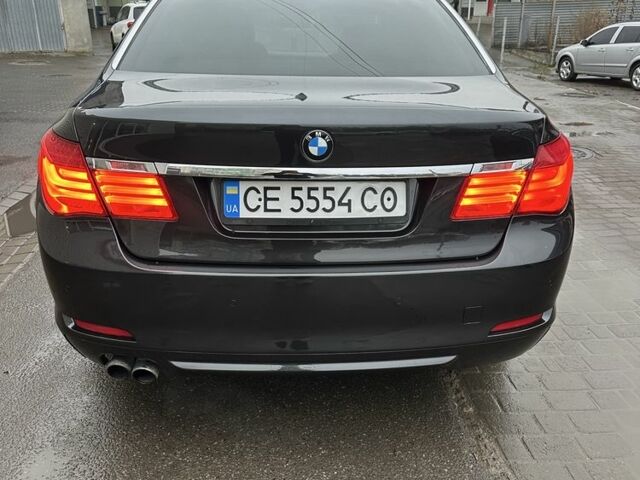 Серый БМВ 7 Серия, объемом двигателя 3 л и пробегом 308 тыс. км за 16500 $, фото 1 на Automoto.ua