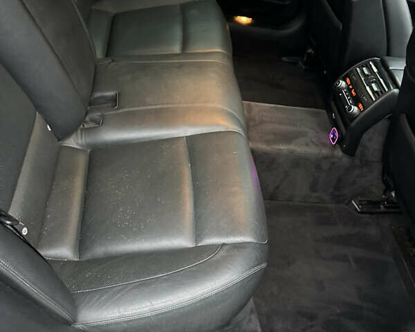 Серый БМВ 7 Серия, объемом двигателя 2.99 л и пробегом 308 тыс. км за 16500 $, фото 8 на Automoto.ua