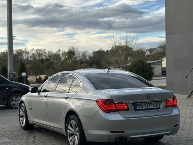 Серый БМВ 7 Серия, объемом двигателя 3 л и пробегом 210 тыс. км за 14800 $, фото 3 на Automoto.ua
