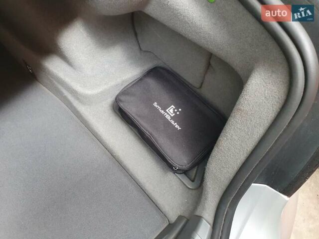 Серый БМВ 7 Серия, объемом двигателя 2.99 л и пробегом 250 тыс. км за 8999 $, фото 24 на Automoto.ua