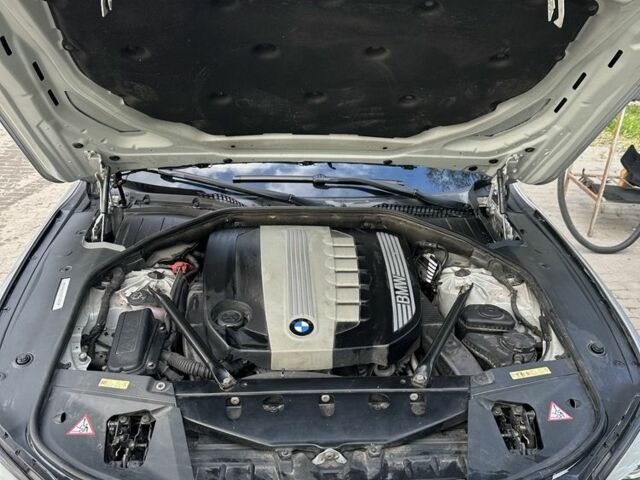 Серый БМВ 7 Серия, объемом двигателя 3 л и пробегом 210 тыс. км за 14800 $, фото 4 на Automoto.ua