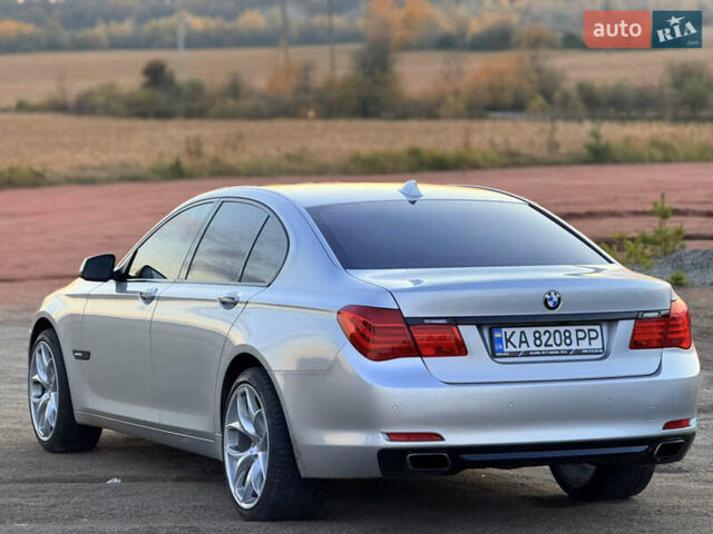 Серый БМВ 7 Серия, объемом двигателя 2.98 л и пробегом 343 тыс. км за 11500 $, фото 9 на Automoto.ua