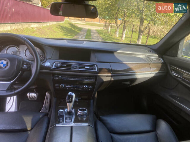 Серый БМВ 7 Серия, объемом двигателя 2.99 л и пробегом 300 тыс. км за 13500 $, фото 6 на Automoto.ua