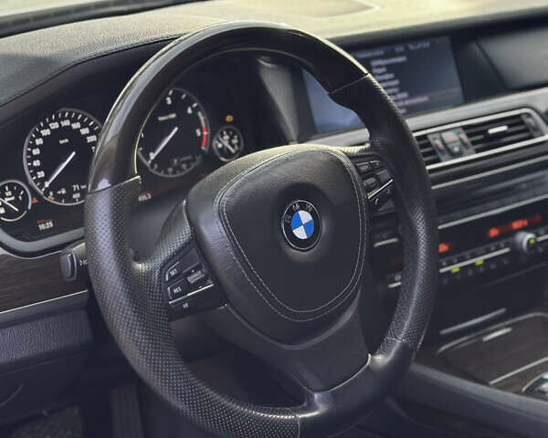 Серый БМВ 7 Серия, объемом двигателя 2.99 л и пробегом 210 тыс. км за 14800 $, фото 15 на Automoto.ua