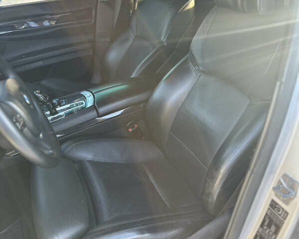 Сірий БМВ 7 Серія, об'ємом двигуна 3 л та пробігом 344 тис. км за 13900 $, фото 14 на Automoto.ua