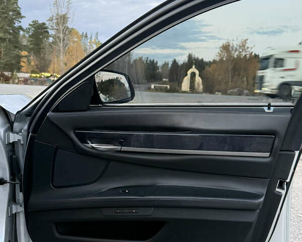 Серый БМВ 7 Серия, объемом двигателя 2.98 л и пробегом 343 тыс. км за 11500 $, фото 16 на Automoto.ua