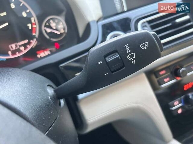 Серый БМВ 7 Серия, объемом двигателя 4.4 л и пробегом 67 тыс. км за 17500 $, фото 29 на Automoto.ua