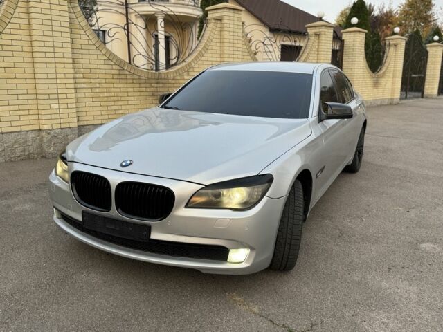 Серый БМВ 7 Серия, объемом двигателя 3 л и пробегом 220 тыс. км за 8600 $, фото 7 на Automoto.ua