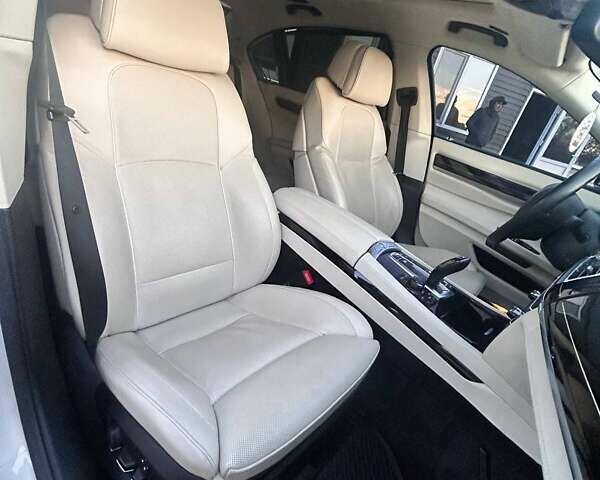 Серый БМВ 7 Серия, объемом двигателя 4.4 л и пробегом 67 тыс. км за 17500 $, фото 58 на Automoto.ua