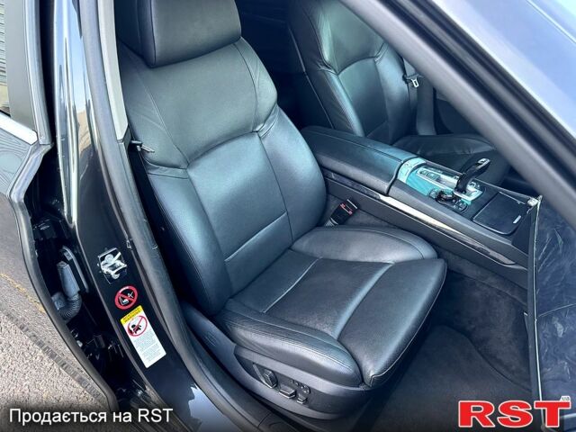 Серый БМВ 7 Серия, объемом двигателя 3 л и пробегом 173 тыс. км за 12900 $, фото 8 на Automoto.ua