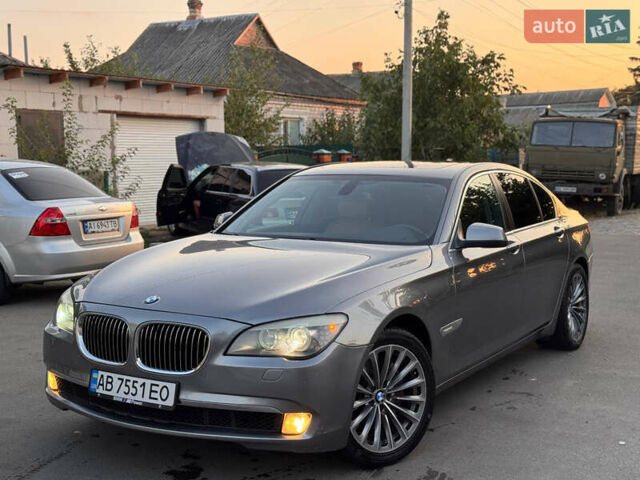 Серый БМВ 7 Серия, объемом двигателя 3 л и пробегом 178 тыс. км за 16900 $, фото 2 на Automoto.ua