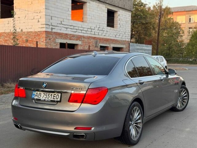 Серый БМВ 7 Серия, объемом двигателя 3 л и пробегом 170 тыс. км за 16999 $, фото 1 на Automoto.ua