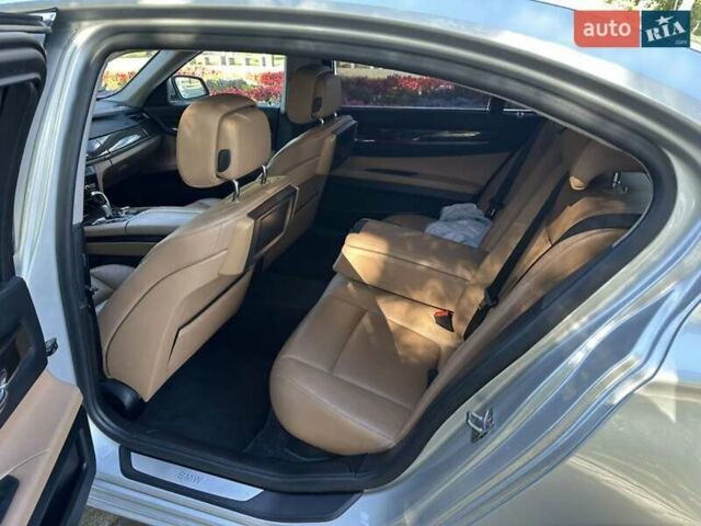 Серый БМВ 7 Серия, объемом двигателя 3 л и пробегом 312 тыс. км за 12950 $, фото 40 на Automoto.ua