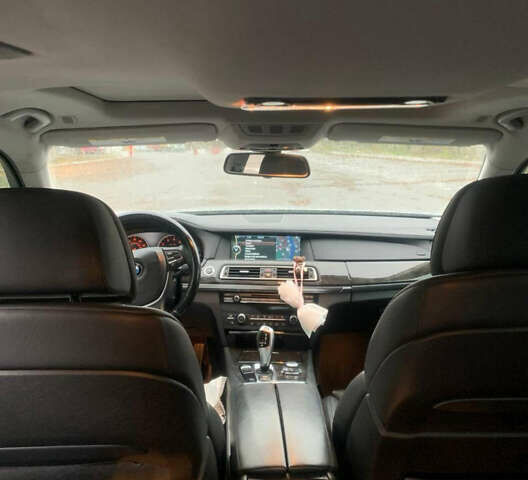 Серый БМВ 7 Серия, объемом двигателя 2.98 л и пробегом 240 тыс. км за 15700 $, фото 16 на Automoto.ua