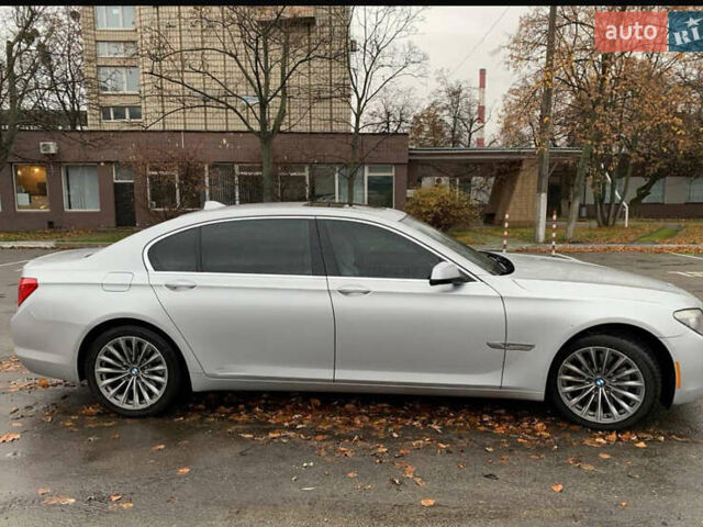 Серый БМВ 7 Серия, объемом двигателя 2.98 л и пробегом 240 тыс. км за 15700 $, фото 3 на Automoto.ua