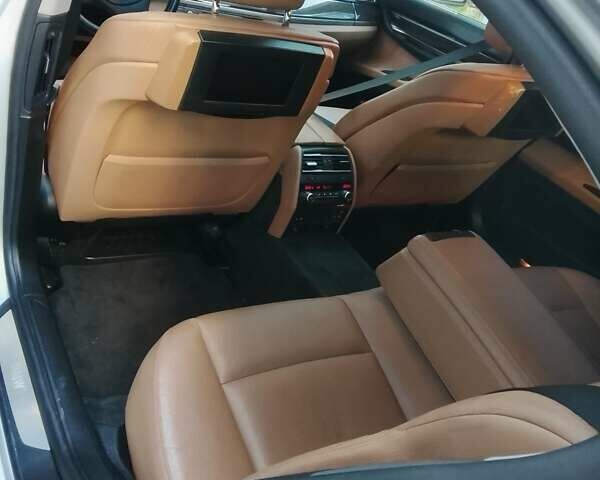 Серый БМВ 7 Серия, объемом двигателя 3 л и пробегом 312 тыс. км за 12950 $, фото 12 на Automoto.ua
