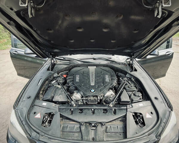 Серый БМВ 7 Серия, объемом двигателя 4.39 л и пробегом 166 тыс. км за 14200 $, фото 16 на Automoto.ua
