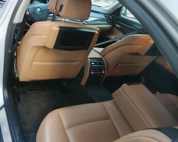 Серый БМВ 7 Серия, объемом двигателя 3 л и пробегом 312 тыс. км за 12950 $, фото 11 на Automoto.ua