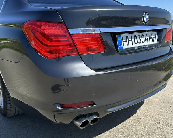 Серый БМВ 7 Серия, объемом двигателя 2.99 л и пробегом 370 тыс. км за 18500 $, фото 28 на Automoto.ua