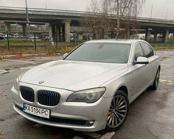 Серый БМВ 7 Серия, объемом двигателя 2.98 л и пробегом 240 тыс. км за 15700 $, фото 12 на Automoto.ua