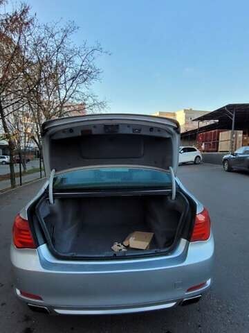 Серый БМВ 7 Серия, объемом двигателя 3 л и пробегом 312 тыс. км за 12950 $, фото 7 на Automoto.ua