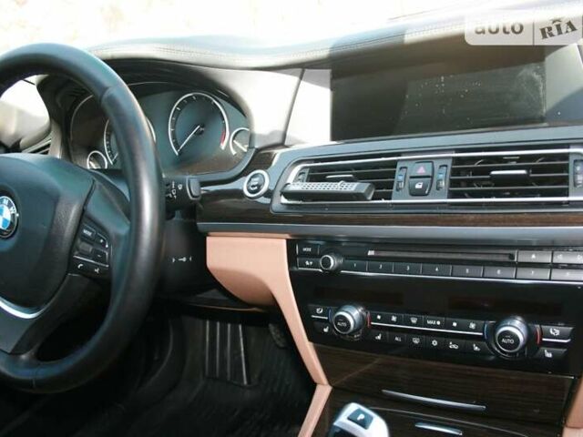 Сірий БМВ 7 Серія, об'ємом двигуна 3 л та пробігом 182 тис. км за 17900 $, фото 16 на Automoto.ua