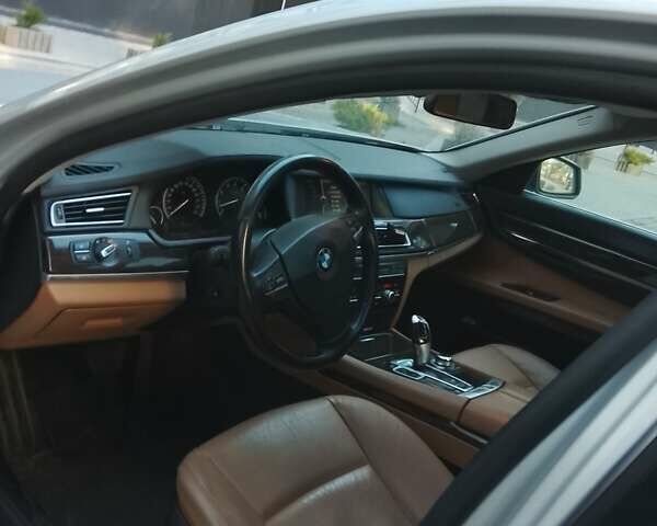 Серый БМВ 7 Серия, объемом двигателя 3 л и пробегом 312 тыс. км за 12950 $, фото 31 на Automoto.ua