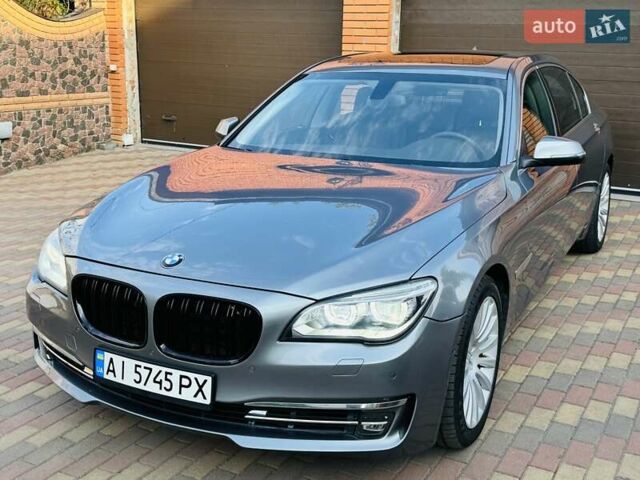Сірий БМВ 7 Серія, об'ємом двигуна 2.98 л та пробігом 183 тис. км за 17500 $, фото 3 на Automoto.ua