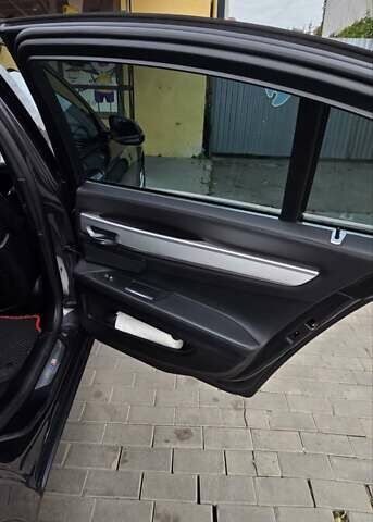 Серый БМВ 7 Серия, объемом двигателя 2.99 л и пробегом 280 тыс. км за 25000 $, фото 11 на Automoto.ua