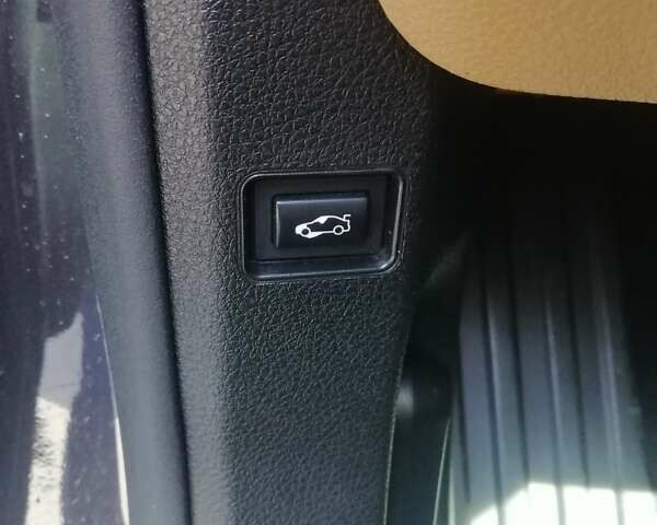 Серый БМВ 7 Серия, объемом двигателя 2.99 л и пробегом 225 тыс. км за 17777 $, фото 19 на Automoto.ua