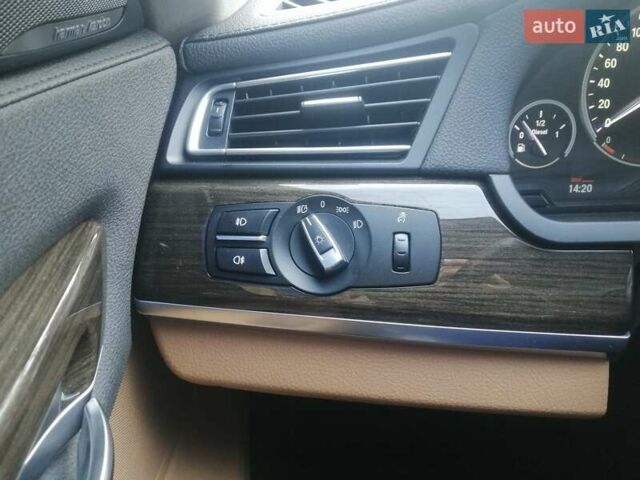 Серый БМВ 7 Серия, объемом двигателя 2.99 л и пробегом 225 тыс. км за 17777 $, фото 4 на Automoto.ua