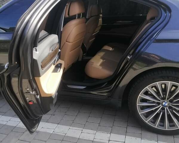 Серый БМВ 7 Серия, объемом двигателя 2.99 л и пробегом 225 тыс. км за 17777 $, фото 15 на Automoto.ua