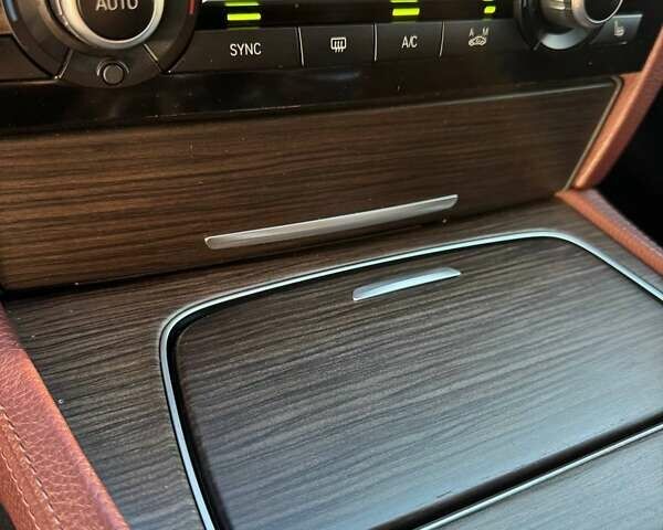 Серый БМВ 7 Серия, объемом двигателя 2.99 л и пробегом 246 тыс. км за 23999 $, фото 9 на Automoto.ua