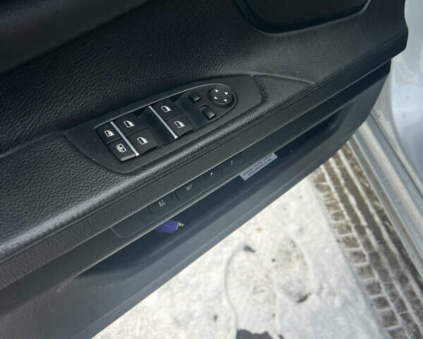 Серый БМВ 7 Серия, объемом двигателя 2.99 л и пробегом 260 тыс. км за 25500 $, фото 13 на Automoto.ua