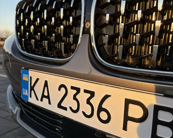 Серый БМВ 7 Серия, объемом двигателя 4.39 л и пробегом 140 тыс. км за 27500 $, фото 20 на Automoto.ua