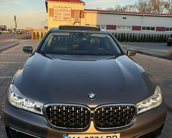 Серый БМВ 7 Серия, объемом двигателя 4.39 л и пробегом 140 тыс. км за 27500 $, фото 15 на Automoto.ua
